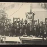 Pierwszy zjazd PPR. Kraków ok. 1947 roku. Źródło: Polona