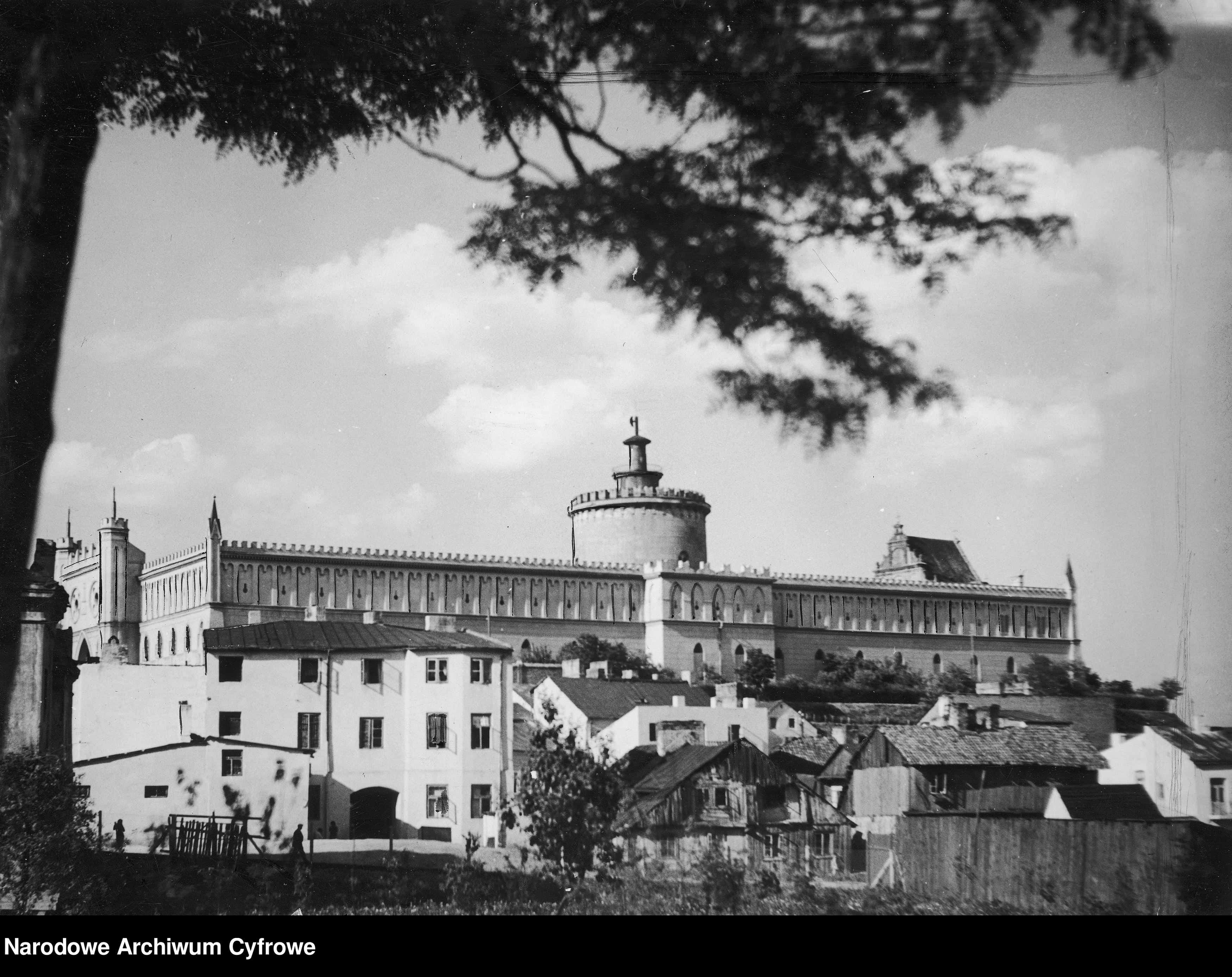 Więzienie na Zamku Królewskim w Lublinie. Zdjęcie z 1939 roku. Ze zbiorów Narodowego Archiwum Cyfrowego