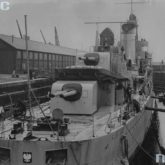 Niszczyciel ORP "Błyskawica" w doku wykończeniowym w Southampton (listopad 1937). Źródło: Narodowe Archiwum Cyfrowe